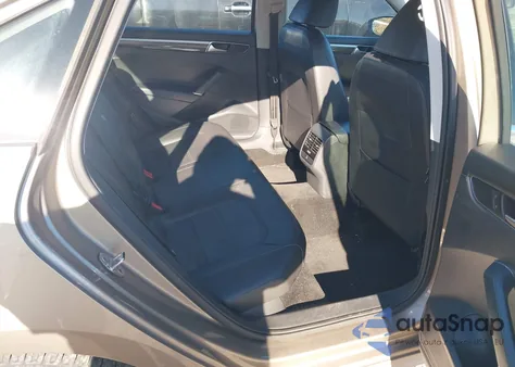 2016 Volkswagen Passat 1.8T Se из США, поврежденный, VIN 1VWBT7A3XGC021946